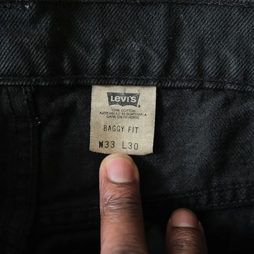 Levis Baggy Fit Jeans Mens Black Raw Hem Vintage Y2K 33x30 Streetwear Skater - Picture 2 of 12